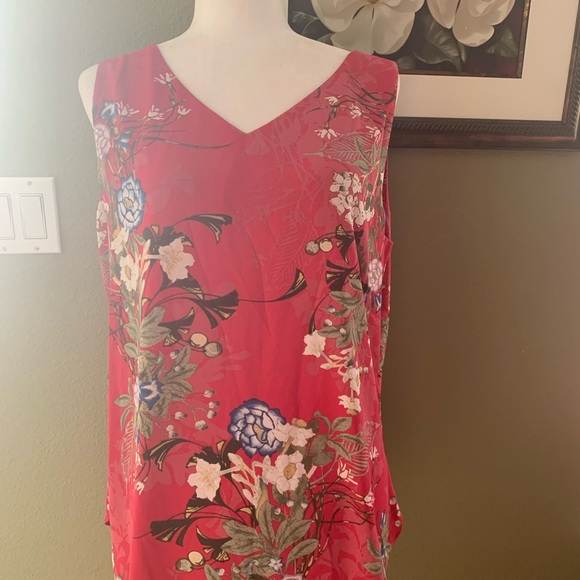 Beautiful floral and polka dot shirt size M/L - Picture 3 of 4